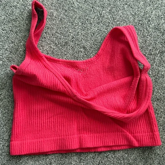 Pink/Red Ribbed Tank Top - Picture 3 of 3